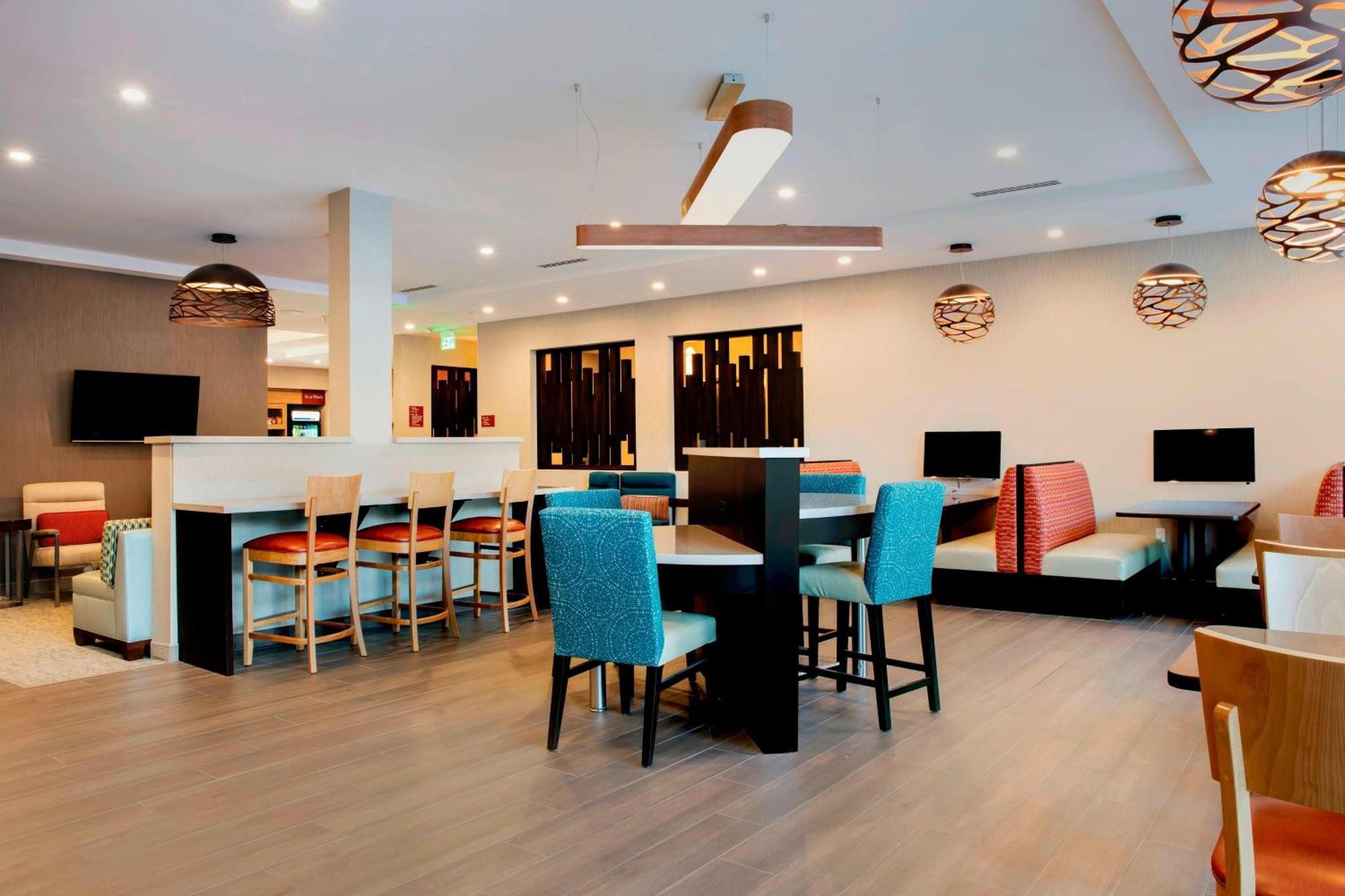 Towneplace Suites By Marriott Miami Homestead Bagian luar foto