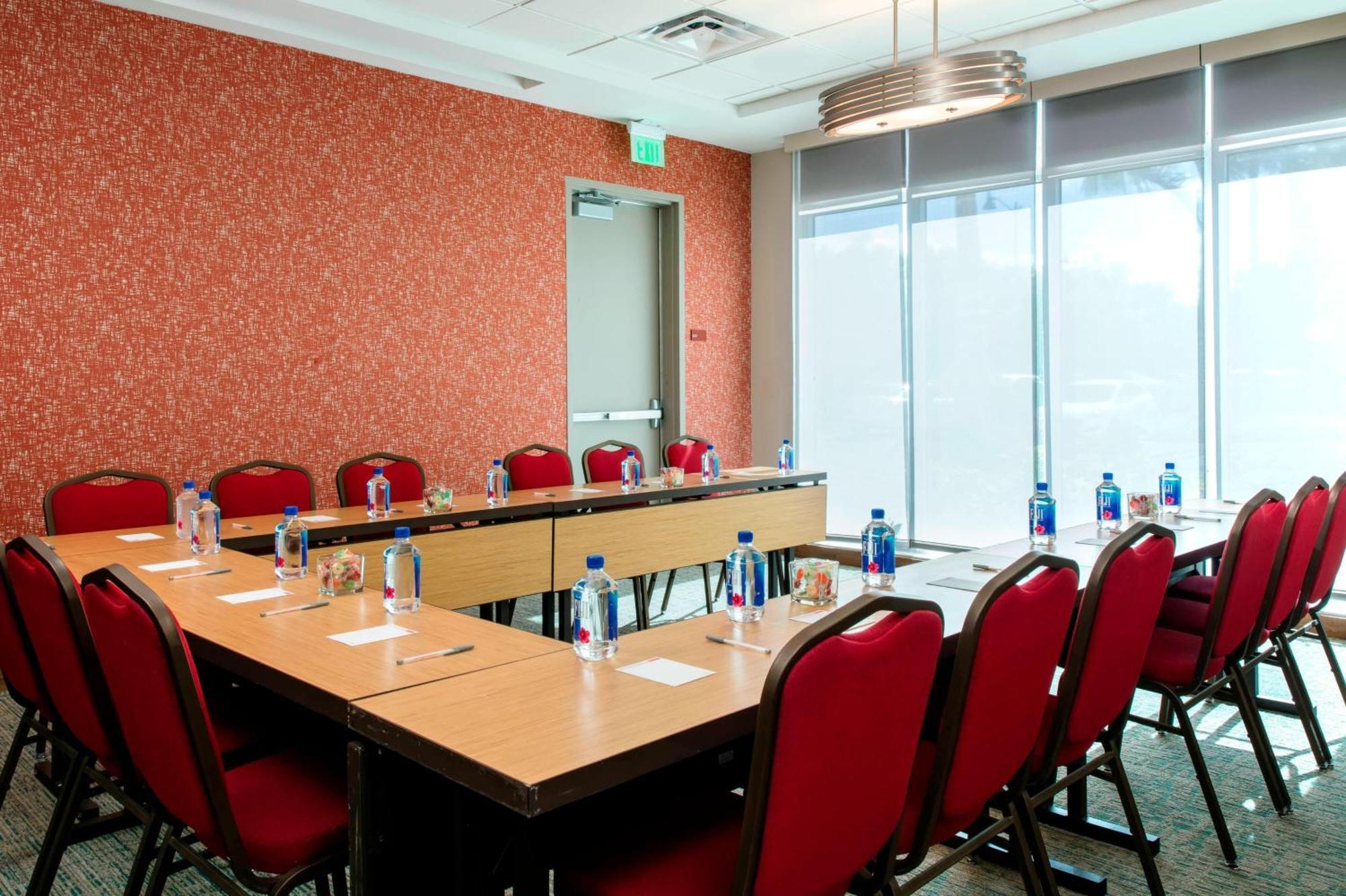 Towneplace Suites By Marriott Miami Homestead Bagian luar foto