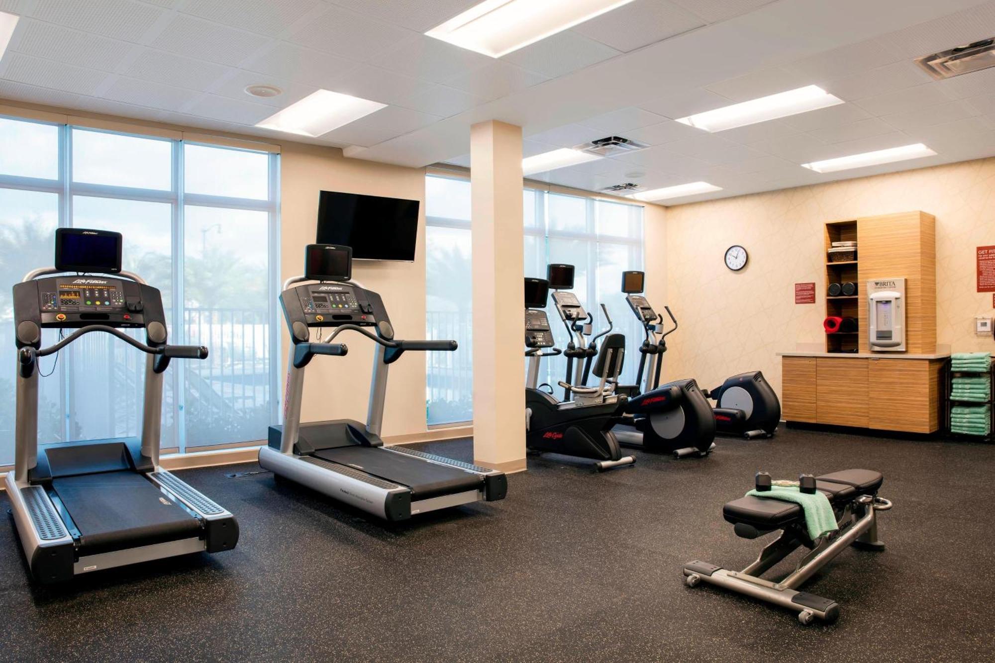 Towneplace Suites By Marriott Miami Homestead Bagian luar foto