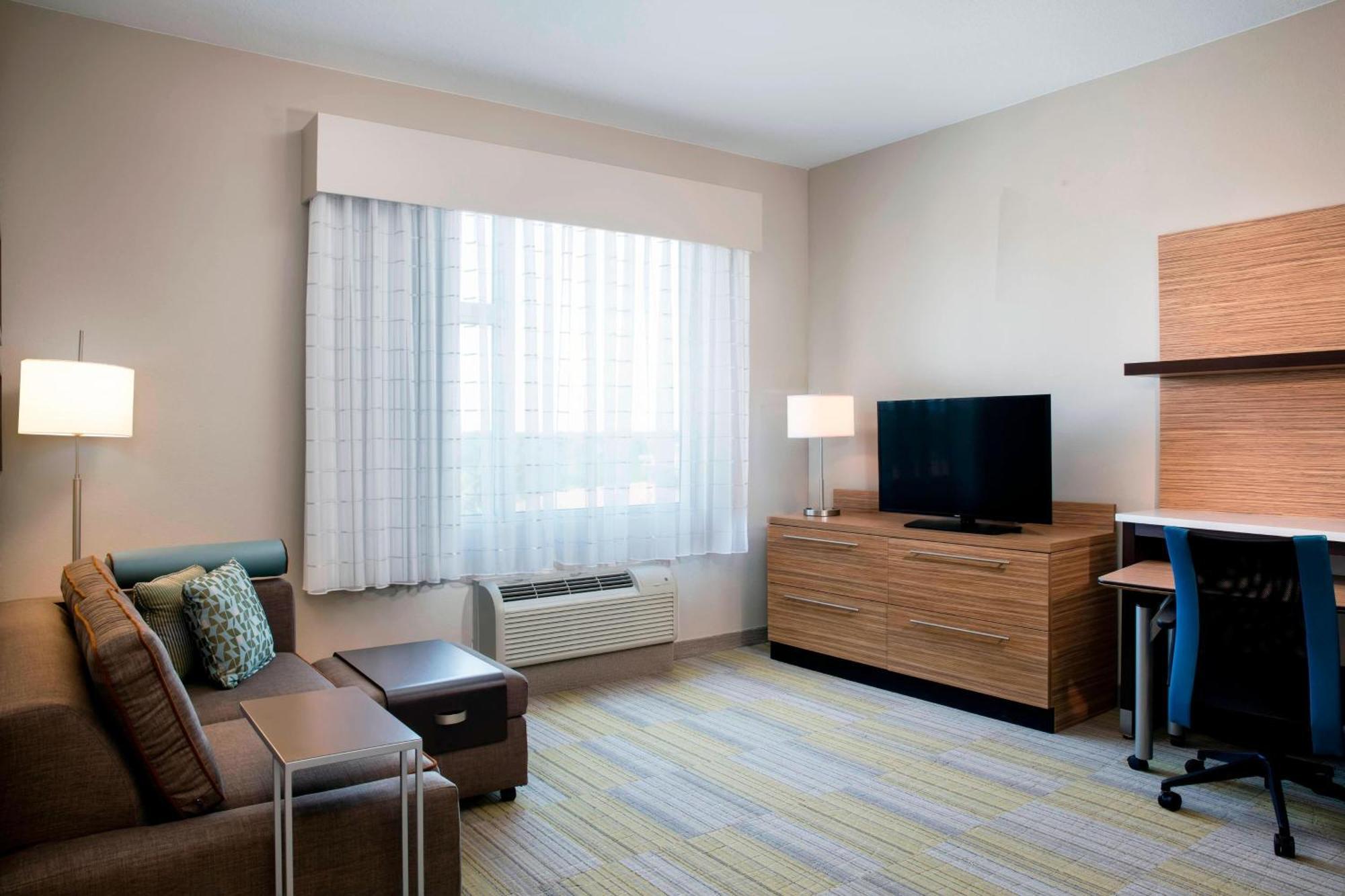 Towneplace Suites By Marriott Miami Homestead Bagian luar foto